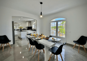 Jadalnia w ESC ośrodek leczenia e-uzależnień Warszawa Radosław Helwich ul. Boguckiego 6/3 psychoterapia uzależnień