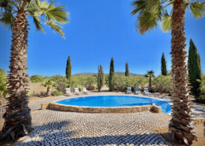 Basen w ESC ośrodek leczenia e-uzależnień Warszawa Radosław Helwich ul. Boguckiego 6/3 psychoterapia uzależnień