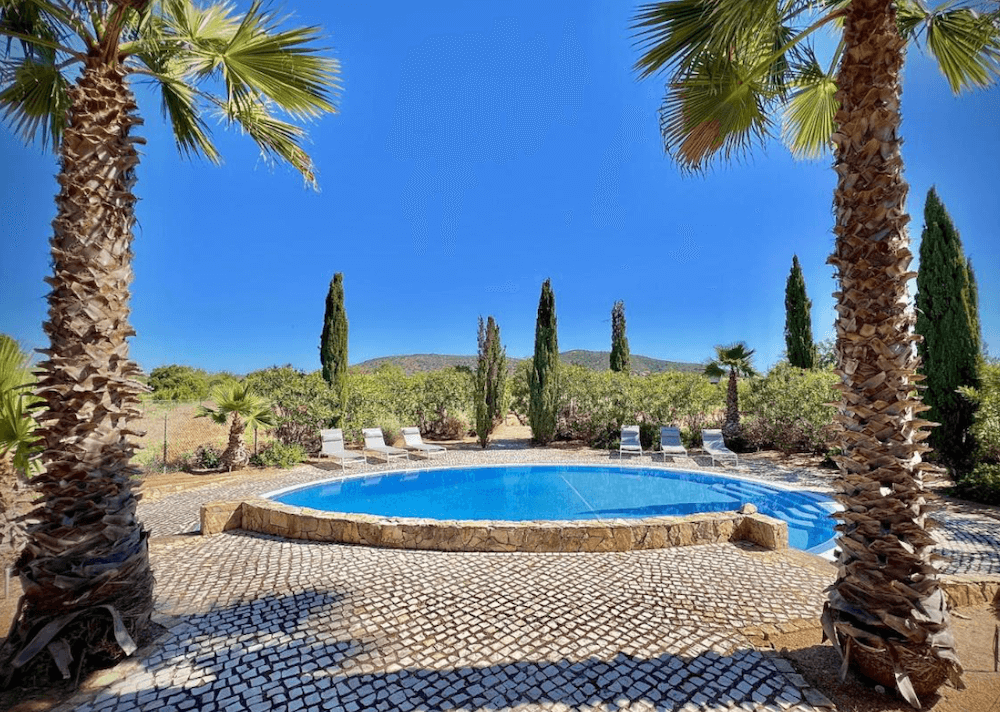 Basen w ESC ośrodek leczenia e-uzależnień Warszawa Radosław Helwich ul. Boguckiego 6/3 psychoterapia uzależnień