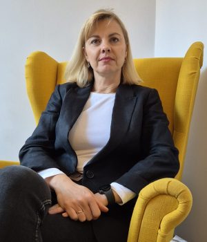 mgr. Małgorzata Zarycka certyfikowany specjalista psychoterapii uzależnień i współuzależnień w ESC ośrodek leczenia uzależnień Warszawa Żoliborz ul. Boguckiego 6/3 Terapia e-uzależnień – Zespół Specjalistów